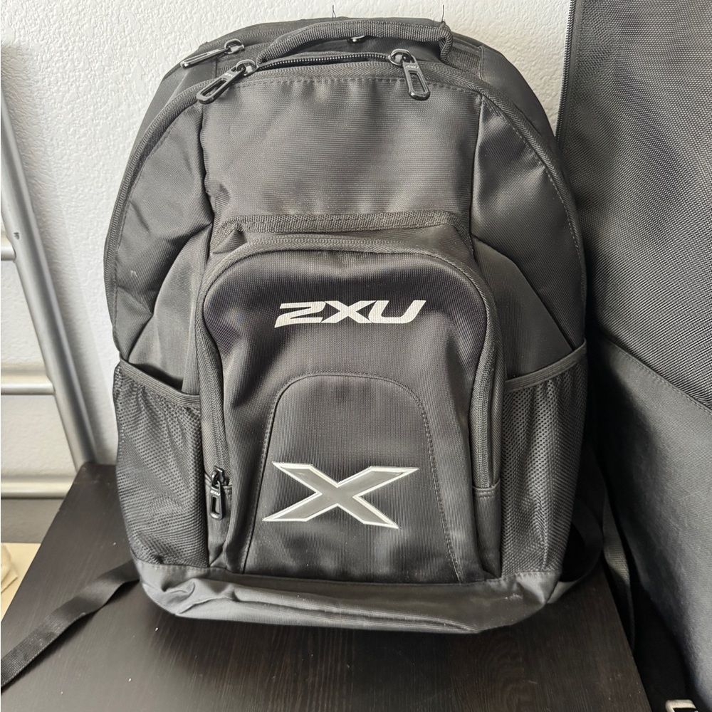 2XU 30L Backpackk